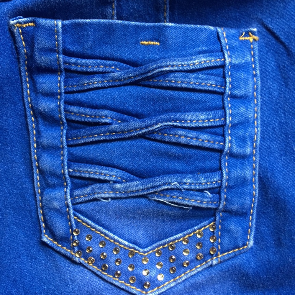 Jeans - Picture 2 of 5